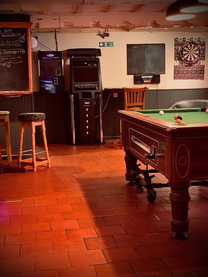 Cain Valley Hotel Llanfyllin Экстерьер фото