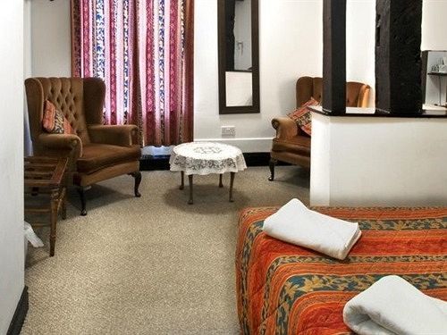 Cain Valley Hotel Llanfyllin Экстерьер фото